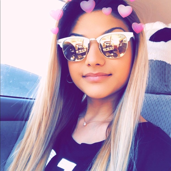 Meet your Posher, Miranda - Picture 3 of 3